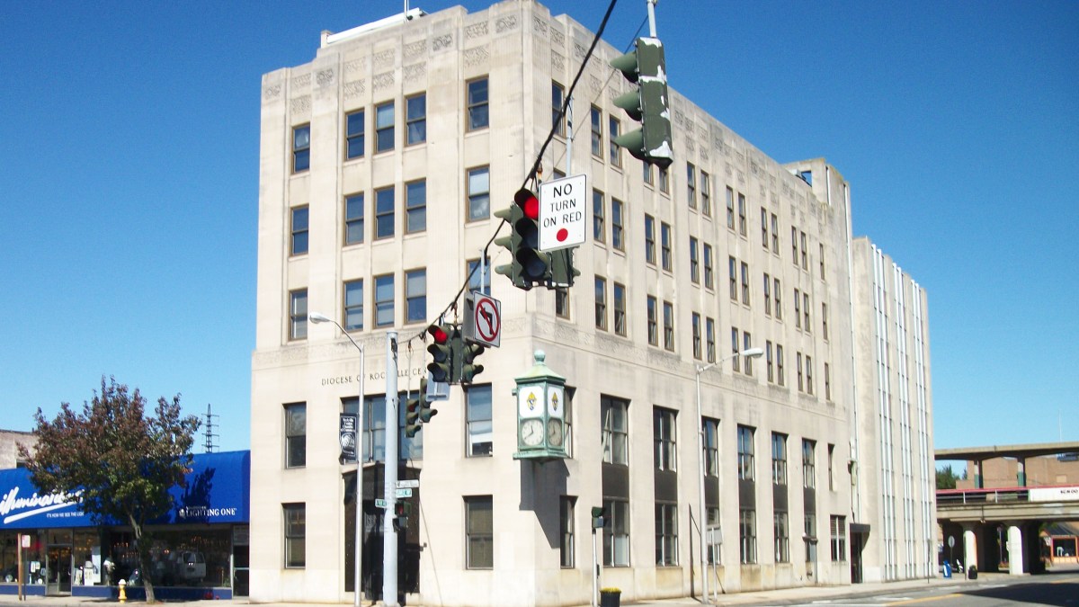 Rockville_Centre_Roman_Catholic_Diocese_Building