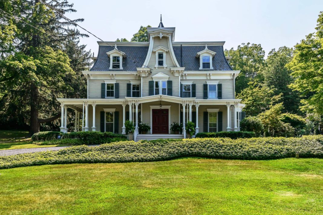 Lloyd Harbor Locale: A Stately Victorian In All Its Splendor