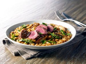 Filet mignon and asparagus risotto