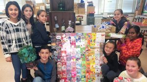 Rushmore Avenue students show off their recycled art 