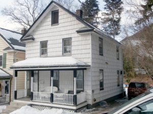 The historic house under discussion (Photo by Adam Sternberg)