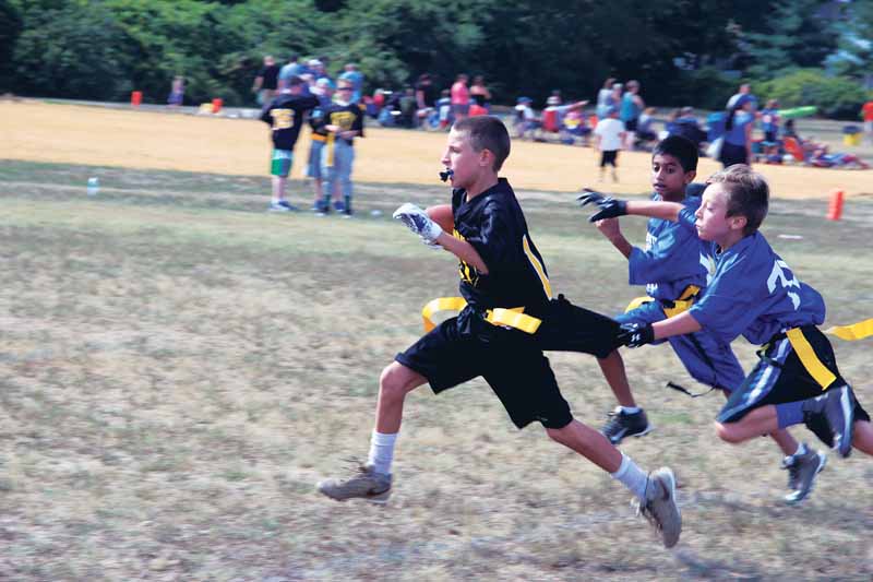 FlagFootball_092816_pic