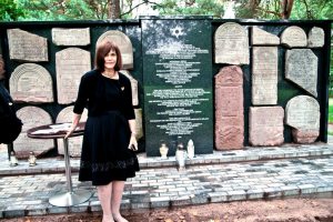 Lee Seeman at the dedication of the beautifully restored cemetery in Serok, Poland.