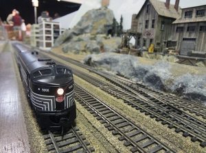 TrainShow031115B