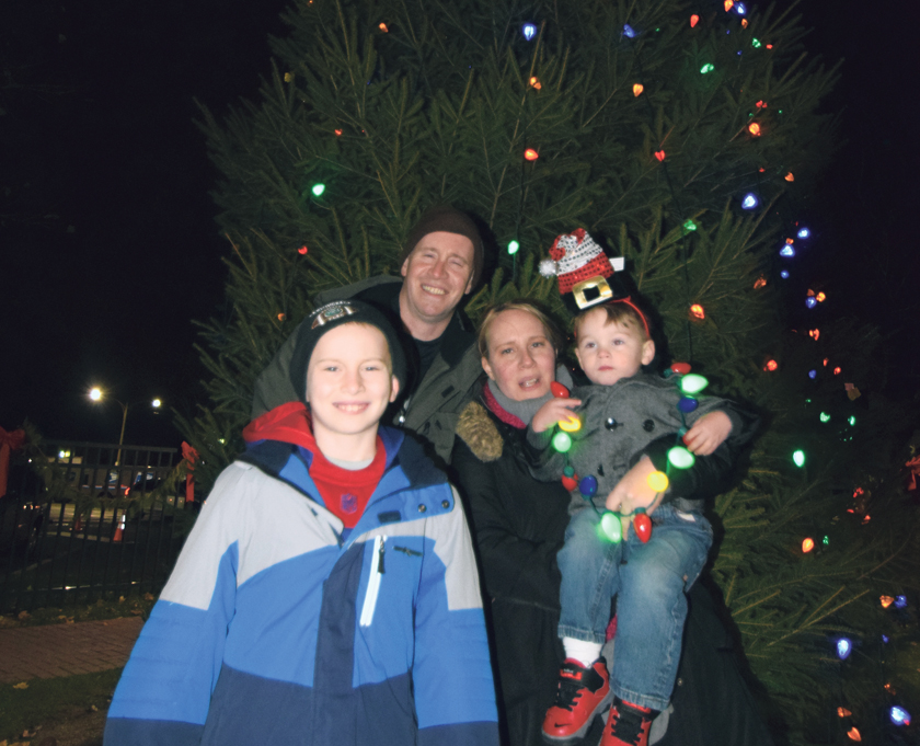 TreeLighting_120716_picc