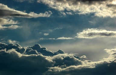 clouds-1236768_640