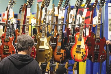 047 NY Guitar Expo