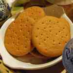 08 Bowl of digestive biscuits