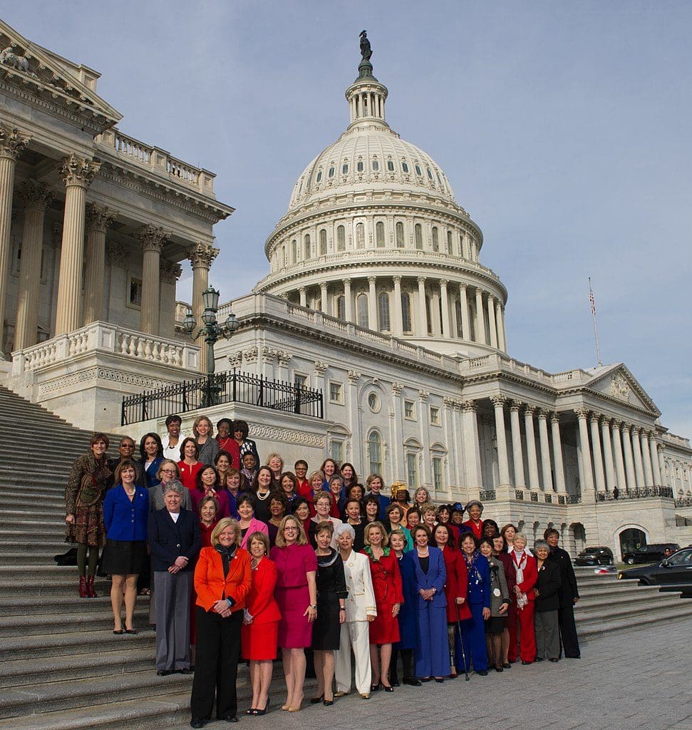 971px-House_Democratic_Women_of_the_113th_Congress_(8342801079)