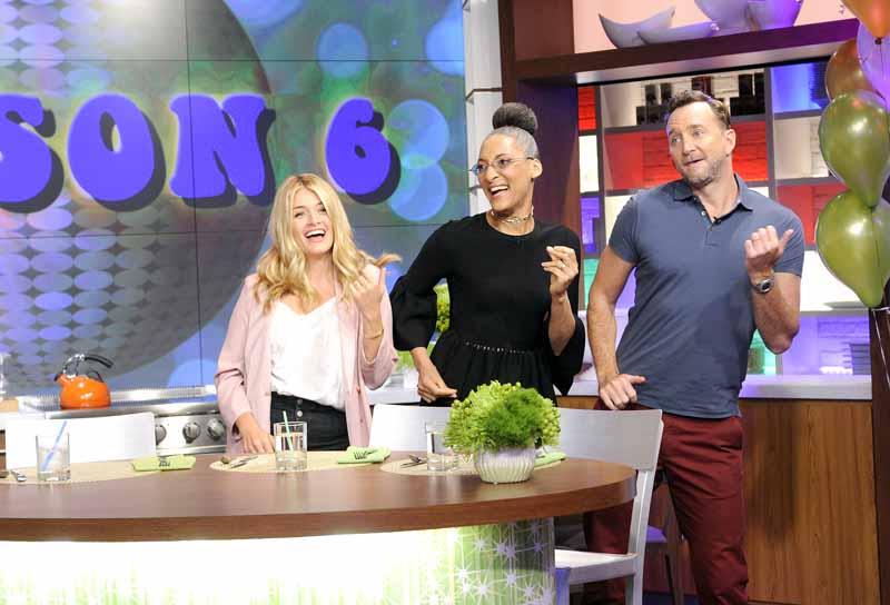 DAPHNE OZ, CARLA HALL, CLINTON KELLY