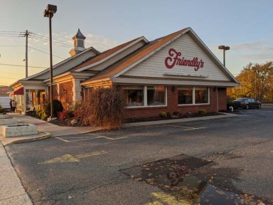 Friendlys_B