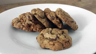 glutenfreecookiescookies-on-plate