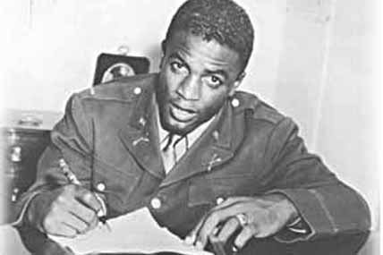 JackieRobinsonSidebar_051316.JackieRobinsonMilitary