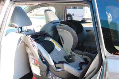 Rear car seats_A