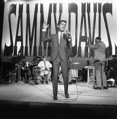 SammyDavisJrReview_041919B