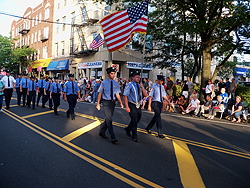 floralpark 2012 07 fp fire parade 3