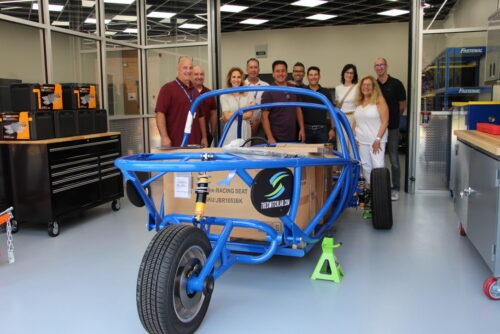 24 006 New cutting edge Roslyn Electric Vehicle REV classroom at Roslyn High School 1 500x334 1