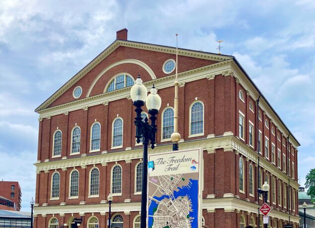 Boston1-tXNP72uoe2 (c) Geri Bain-Faneuil Hall