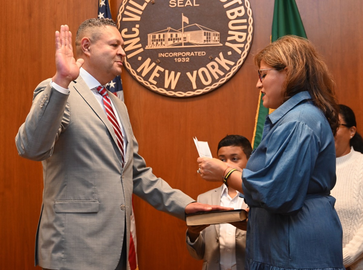 quintanilla sworn in westbury village board of trustees