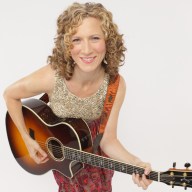 Laurie Berkner solo photo credit Jayme Thornton 300dpi