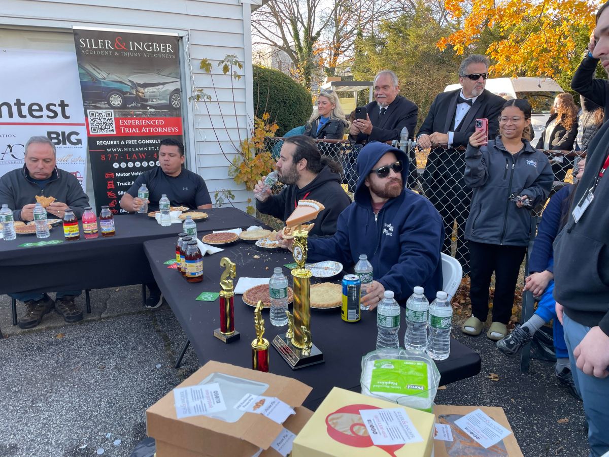 Pie eating contest 1