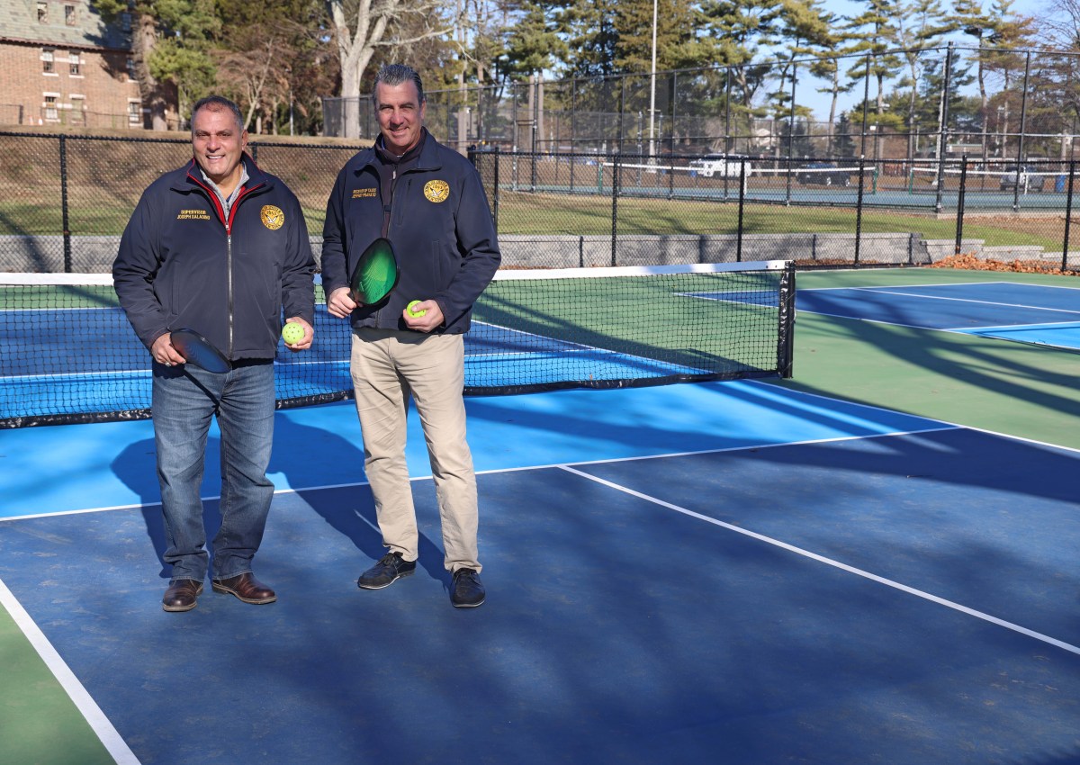 Pickleball courts at the Syosset-Woodbury Community Park are officially open