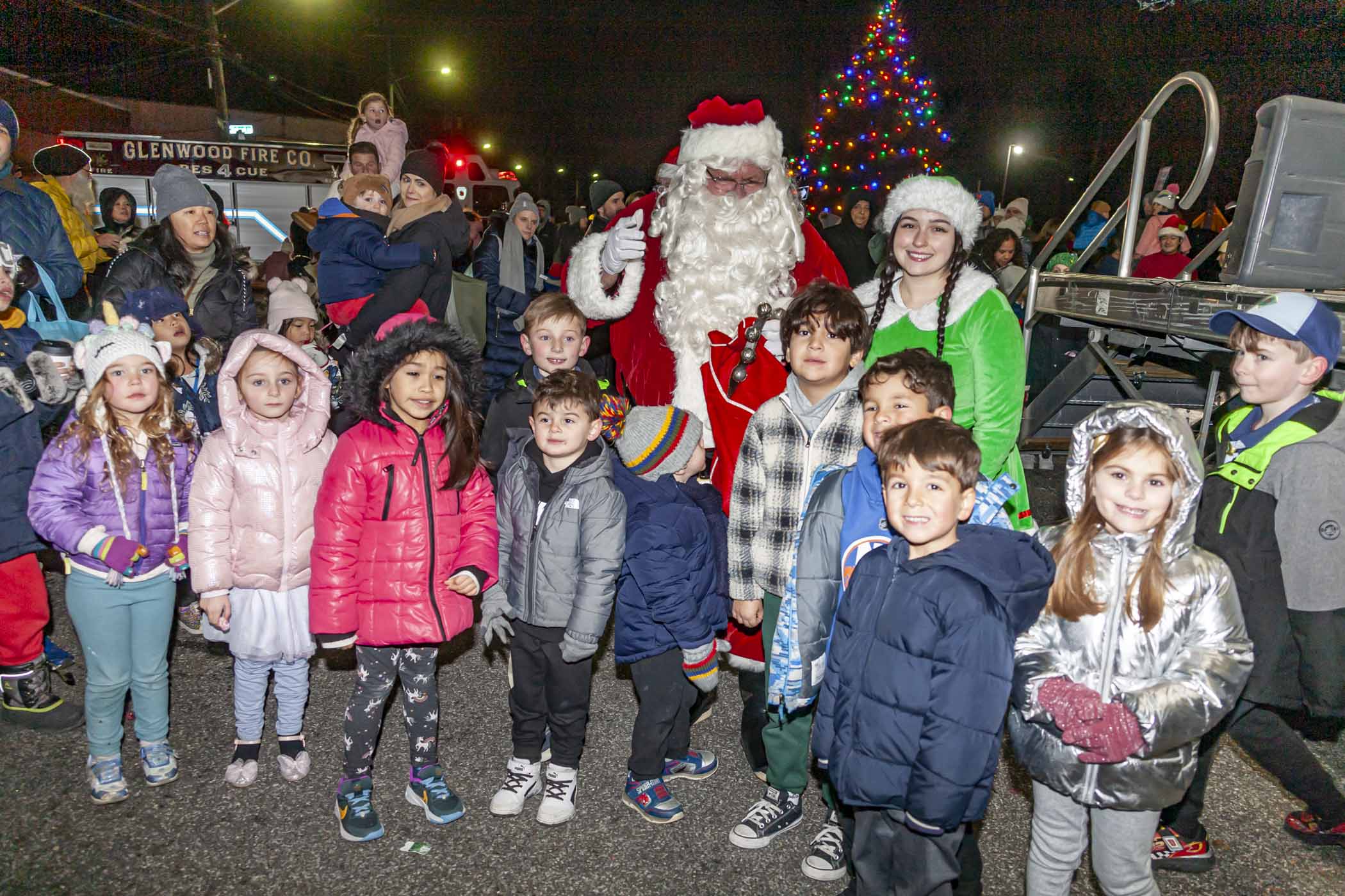 glen head menorah lighting christmas holiday