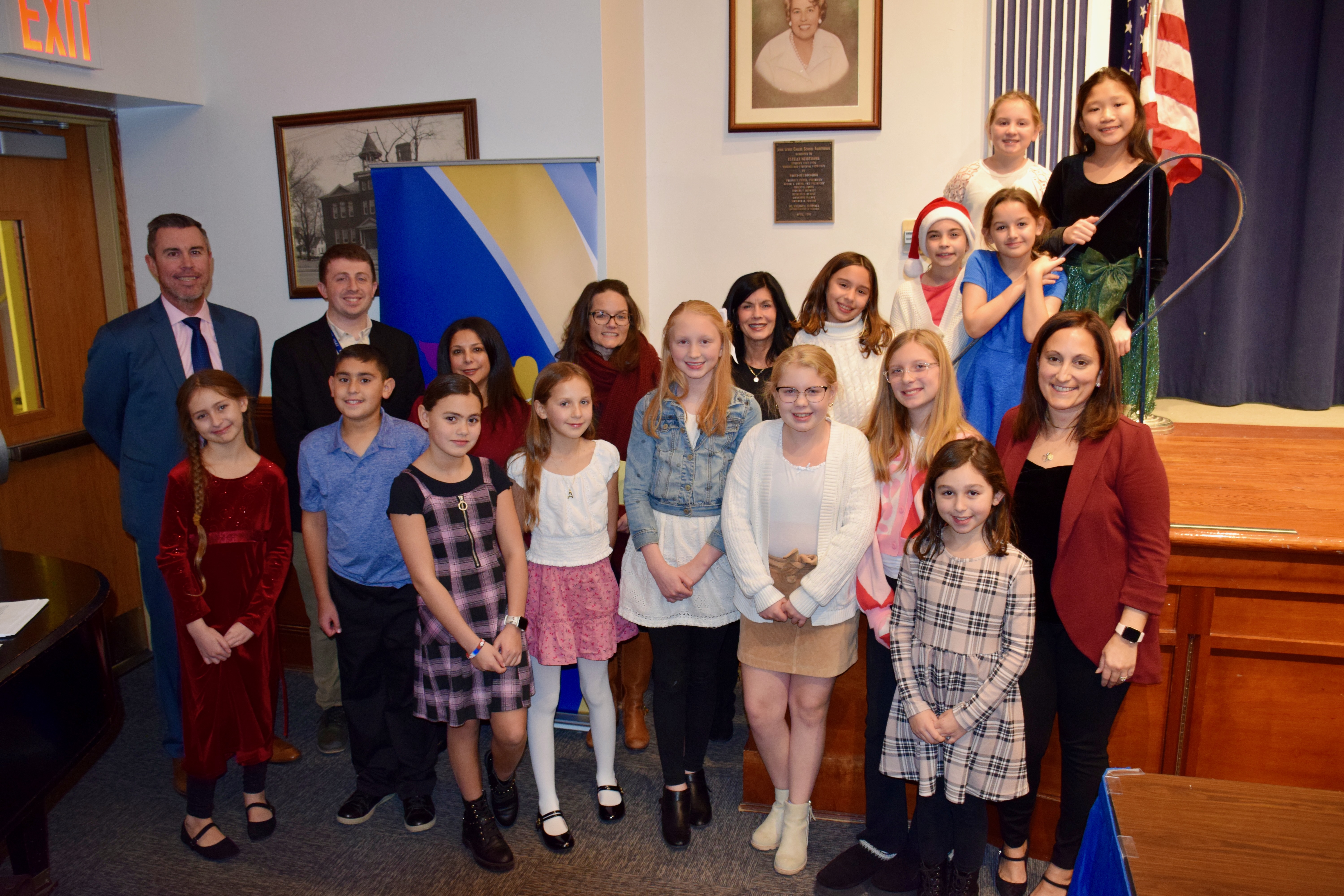 Floral Park-bellerose School Chorus Performs Festive Winter Song At 