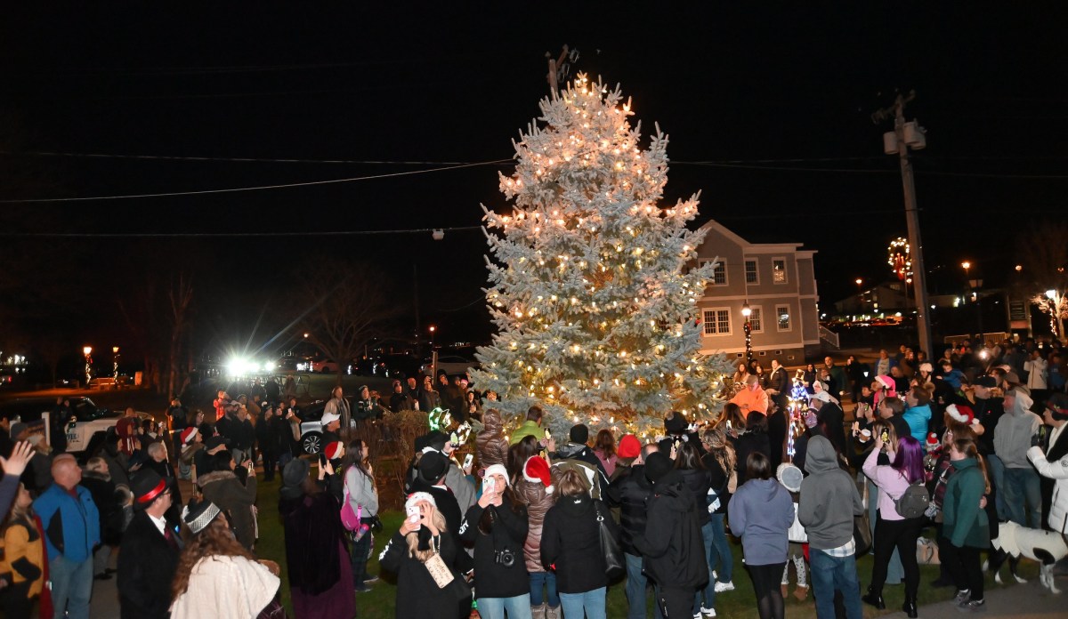 port jefferson christmas tree lighting 2024