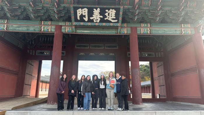 3- Mineola HS science research trip to South Korea – Changdeokgung Palace[6]