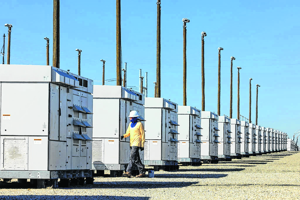 Texas-based company, Jupiter Power, owned by the financial giant Blackwater, is proposing to build a 275 megawatt lithium ion battery energy storage system near the waterfront in Glenwood Landing at the site of a legacy fuel oil port operation.