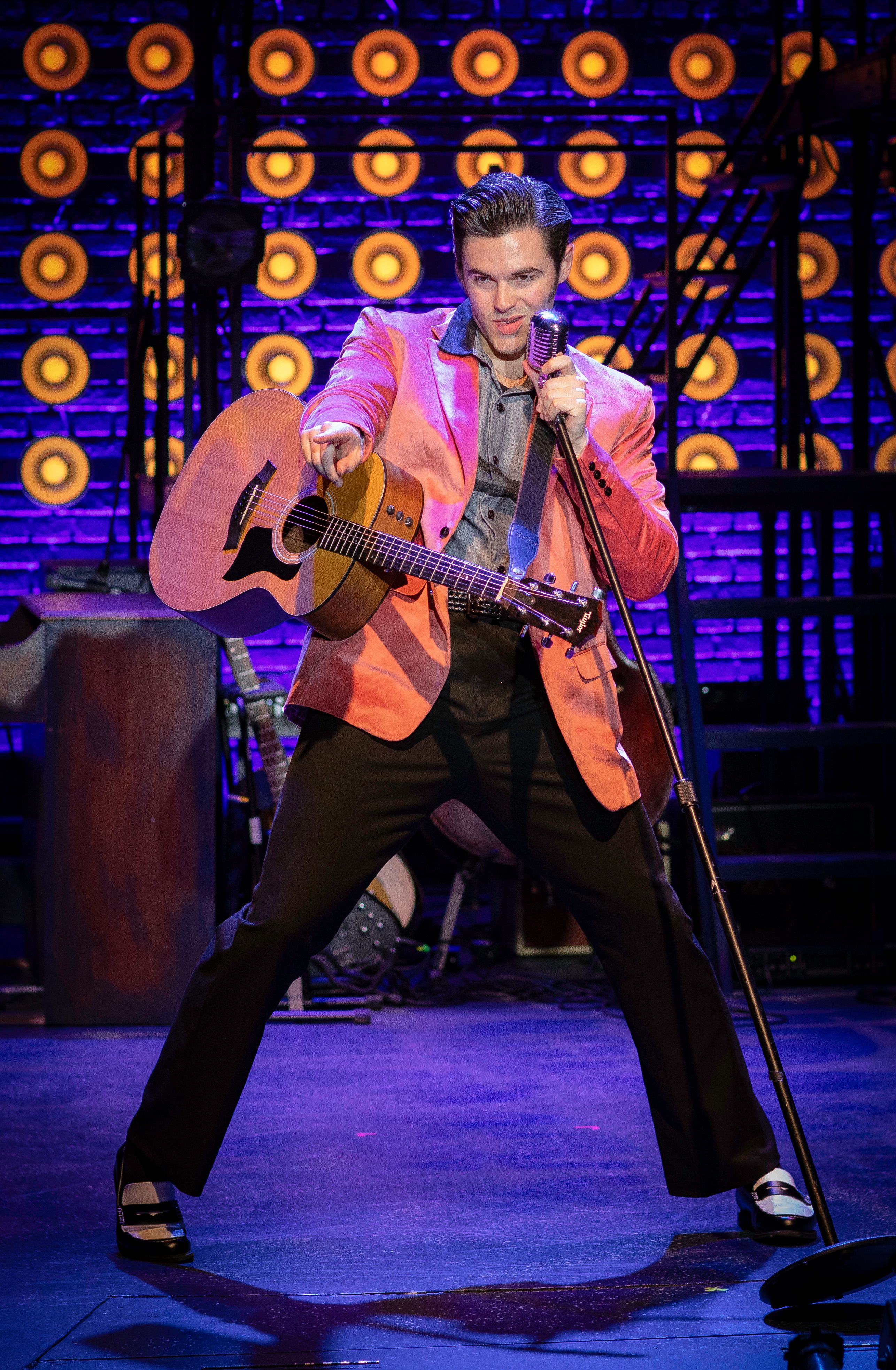 In the Engeman Theater's Heartbreak Hotel, Joe Caskey's portrayal of Elvis Presley is equal parts impressive and vulnerable.