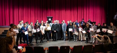 3-Naturalization-Ceremony-group-photo-at-Mineola-High-School