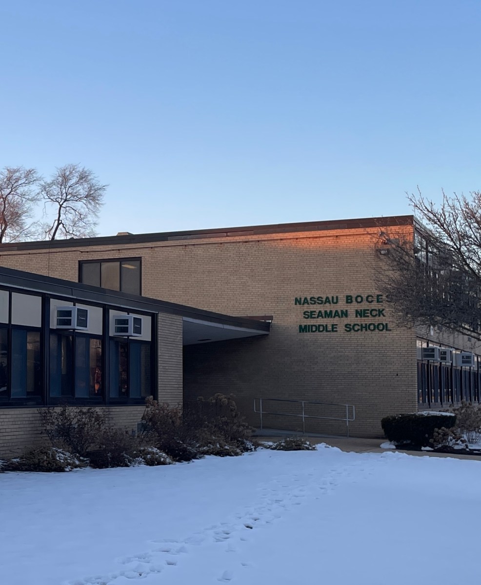 Seamon Neck School in Levittown