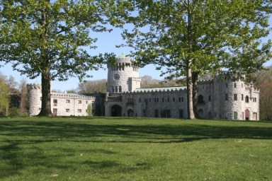 Castle-Gould-in-Summer1